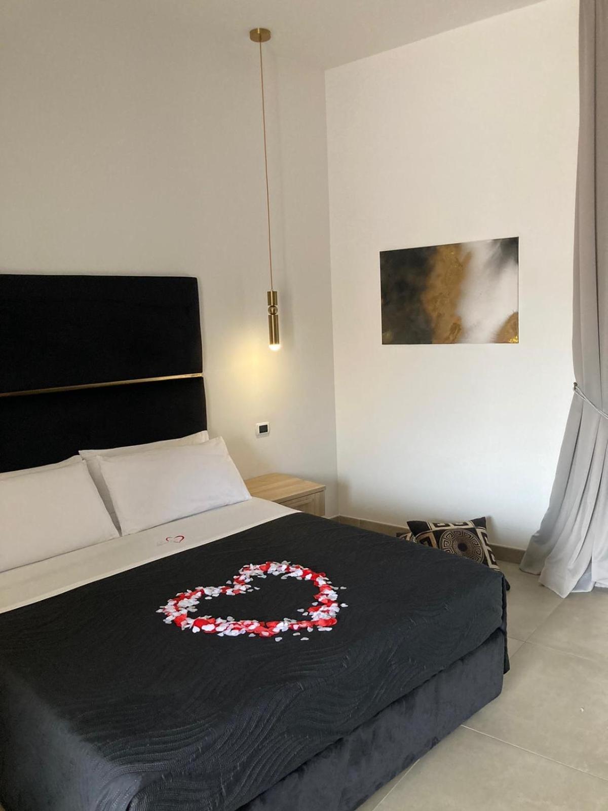 Love Inn 庞贝 外观 照片